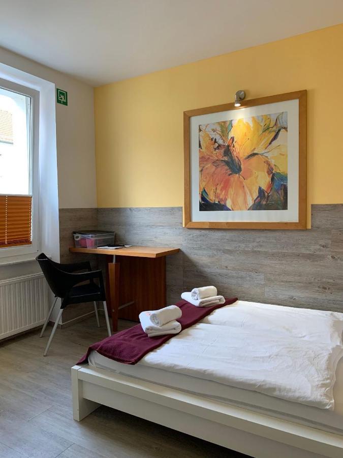 City Hotel-Pension Brandenburg ブランデンブルク エクステリア 写真
